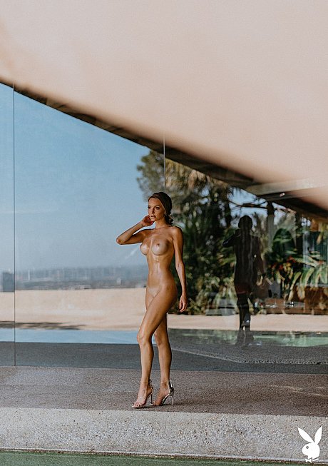 Glamorous babe Jocelyn Binder does a pretty outdoor striptease in high heels - Image 13 of 20  in Outdoor category   featuring Jocelyn Binder 