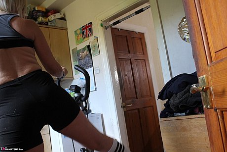 Middle-aged UK yellow-haired Tracey Lain exercises before having POV sex - Image 3 of 16  in Ass category   featuring Tracey Lain 