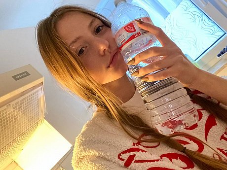 Fine young teenie chick girlfriend woman Katya Sun poses her numerous nude self shots - Image 18 of 20  in Model category   featuring Katya Sun 