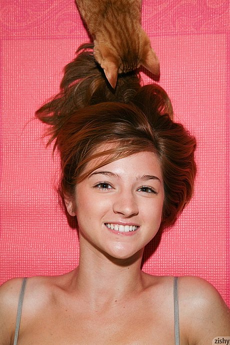 Pretty teenie actress Lexy Mack flashing her gorgeous body in lovely panties - Image 6 of 11  in Babe category   featuring Lexy Mack 