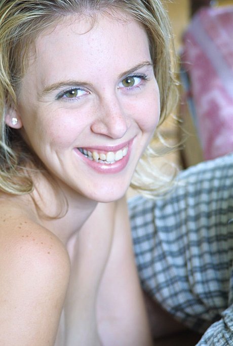 Undressed yellow-haired babe gives a bushy boy bf lover with a small rod a POV blowjob