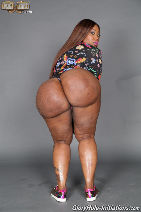 Thick black woman with a enormous ass spits out cum after gloryhole action - #1446344