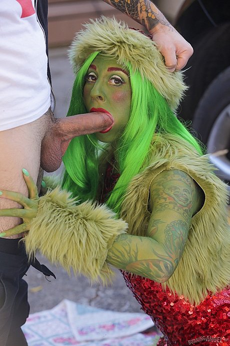Green Grinch Joanna Angel anal fucks homeless rod on top in the alleyway - Image 5 of 17  in Pussy category   featuring Small Hands, Joanna Angel 