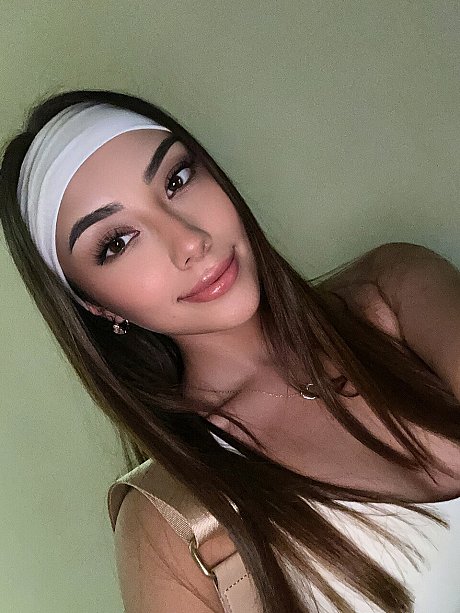 OnlyFans Real Alice Italian performed by Real Alice Italian Porn Pictures - Image 20 of 21  in Outdoor category   featuring Real Alice Italian 