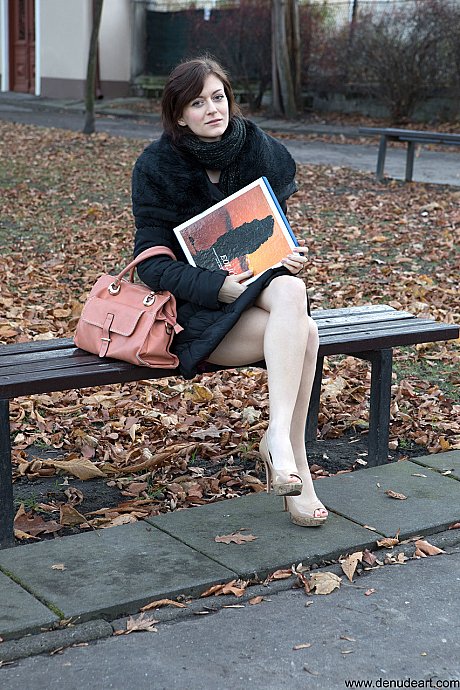 Charming babe strips & spreads her shaved pussy after flashing an upskirt in public - Image 1 of 14  in Outdoor category  