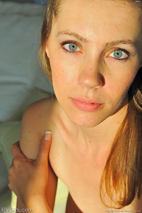 Pretty GF with blue eyes Misty toys her pussy with a massive toy - Image 8 of 21  in Dildo category   featuring Misty 