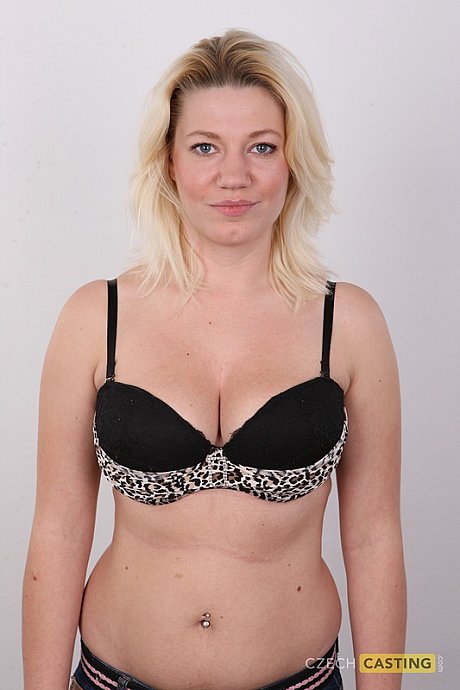 Blonde amateur strips off her clothes and boots to stand nude for the first tim - Image 6 of 20  in Pussy category   featuring Katerina 