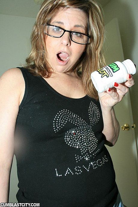 Horny fatty in glasses gives POV oral sex and gets her face drenched in spunk - Image 1 of 12  in Amateur category   featuring Frankie Rae