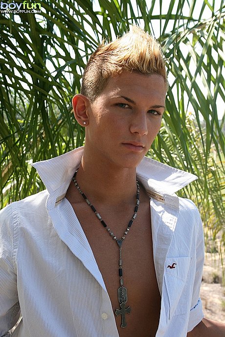 Husband boyfriend Fun featuring Prince Tyler Porn Images - Image 5 of 21  in Gay category  