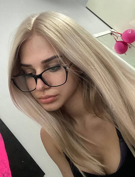OnlyFans Your blonde Wiki Your blonde Wiki - Image 2 of 20  in Model category  