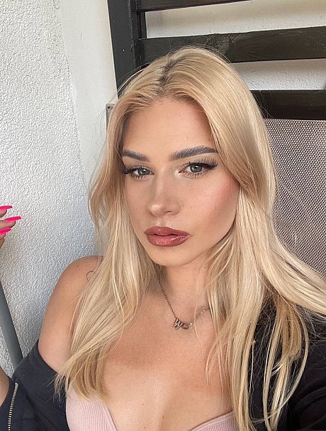 OnlyFans Your blonde Wiki Your blonde Wiki - Image 8 of 20  in Model category  