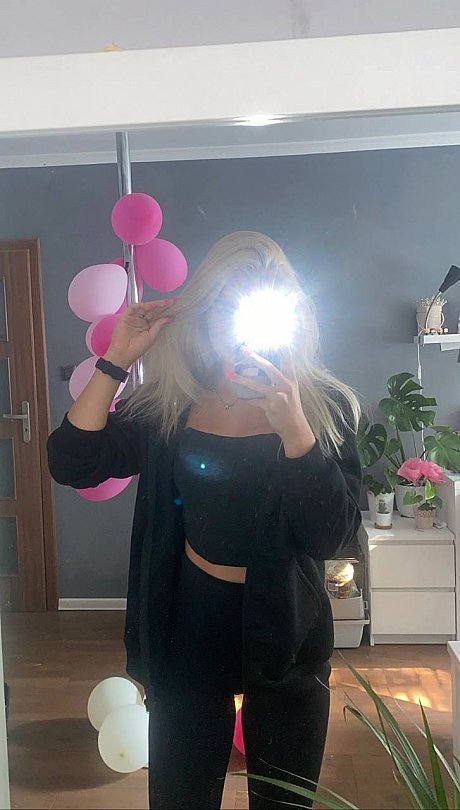 OnlyFans Your blonde Wiki Your blonde Wiki - Image 19 of 20  in Model category  
