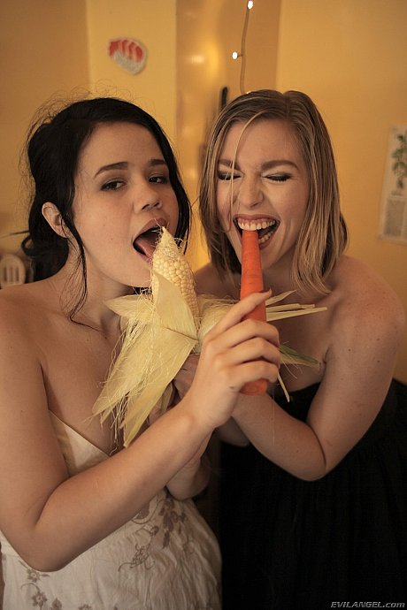 Hot lesbians Ella Nova & Yhivi lick vagina & play with veggies in the kitchenette - Image 6 of 21  in Lesbian category   featuring Ella Nova, Yhivi 