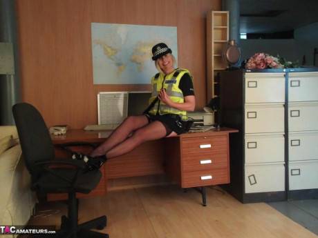 Mature UK policewoman Barby whore sets her boobies free of her uniform - #231795
