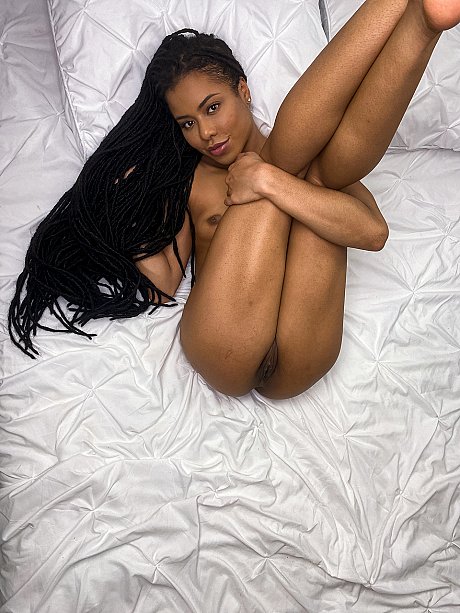 Twistys featuring Kira Noir Porn Gallery - Image 10 of 16  in Pussy category   featuring Kira Noir 