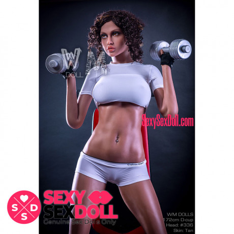Fit sex doll Paisley in shows her gigantic breasts and toned abs while lifting weights - #693552