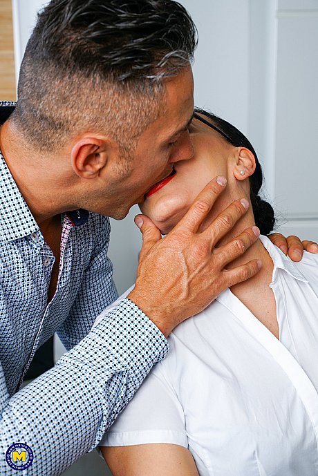 Hot MILF Eva May gets creampied while enoying orgasmic hardcore sex - Image 4 of 21  in Amateur category   featuring Eva May 