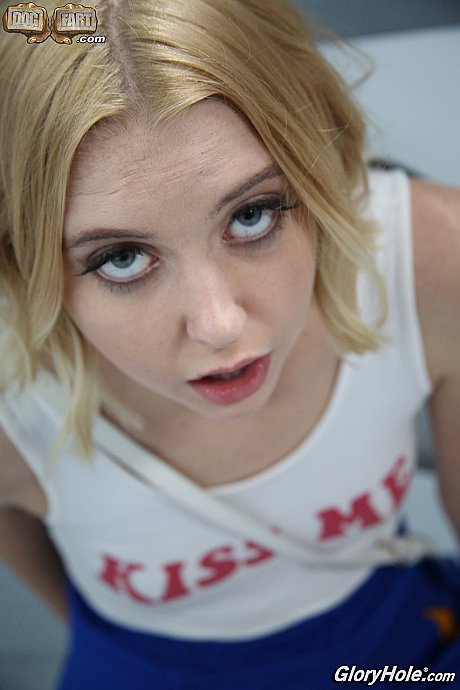 Blondie Chloe Couture blows & fucks a BBC & takes a facial through a gloryhole - Image 5 of 21  in Teen category   featuring Chloe Couture 