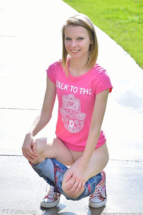 Charming thin young Catarina unveils her tiny melons and yummy clam at the park - Image 7 of 20  in Teen category   featuring Catarina Petrov 