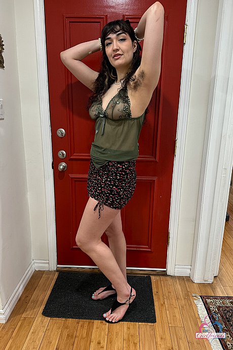 ATK Girlfriends starring Zoey Jpeg XXX Porn Pics - Image 1 of 21  in Amateur category  