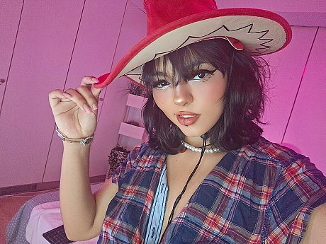 OnlyFans Nerdy B performed by Nerdy B XXX Photos - Image 17 of 20  in Teen category   featuring Nerdy B 