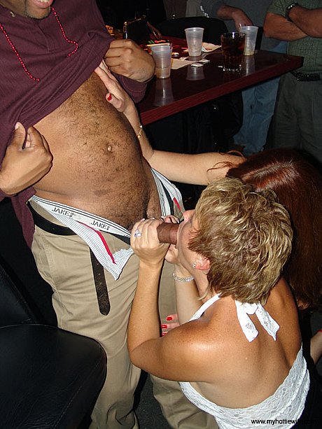 Cougar amateur Double Dee sucks a random man while partying like a pornstar - Image 19 of 21  in Amateur category   featuring Tracy Lick, Double Dee 