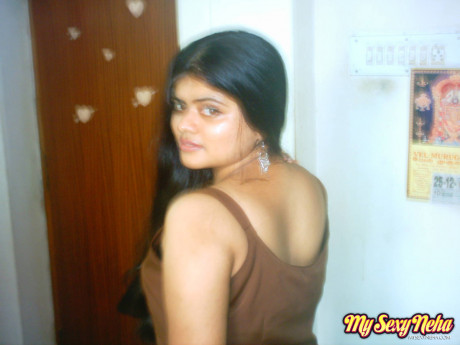 Indian plumper unveils her natural breasts & dark areolas before showing her bush - #43699