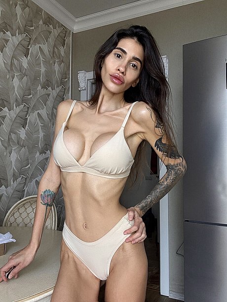 OnlyFans Little Domii performed by Little Domii Hot Porn Pics - Image 12 of 19  in Babe category   featuring Little Domii 