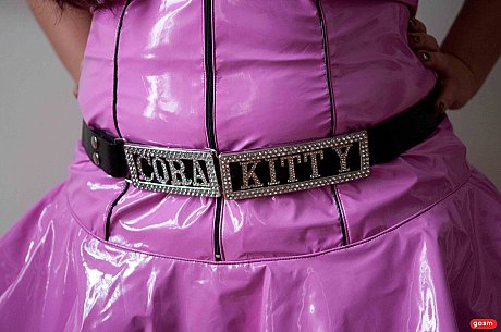 Amateur BBW Cora Kitty blows her doctor's small rod & lets him eat her twat - Image 4 of 15  in Pussy category   featuring CORA KITTY 