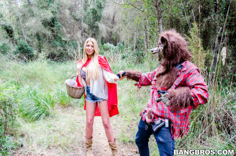 Yellow-haired Red Riding Hood Lexi Lowe bares her huge natural tits for the bad wolf - #26382