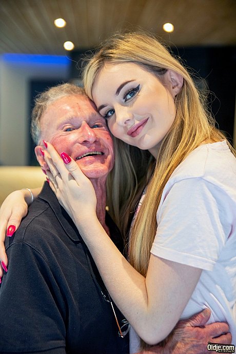 Teenage vixen Baby Kxtten gets fucked by a tiny grandpa while standing - Image 2 of 20  in Teen category   featuring Baby Kxtten 
