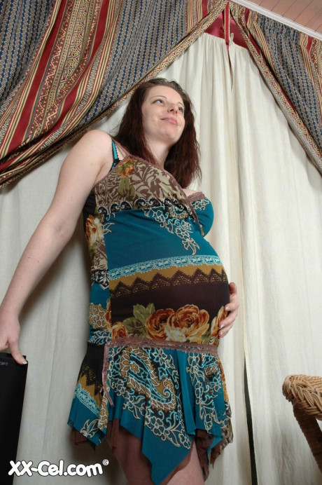 Pregnant amateur Monica Sarina reveals her humongous juggs and poses undressed - #455859