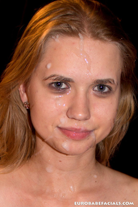 Pretty blondy Violette licks a big white cock and takes a facial - #1147464