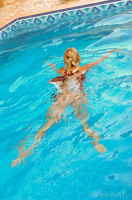 Mature blondie Larissa H gets totally nude at a swimming pool - Image 9 of 16  in Pussy category   featuring Mila Ieye 