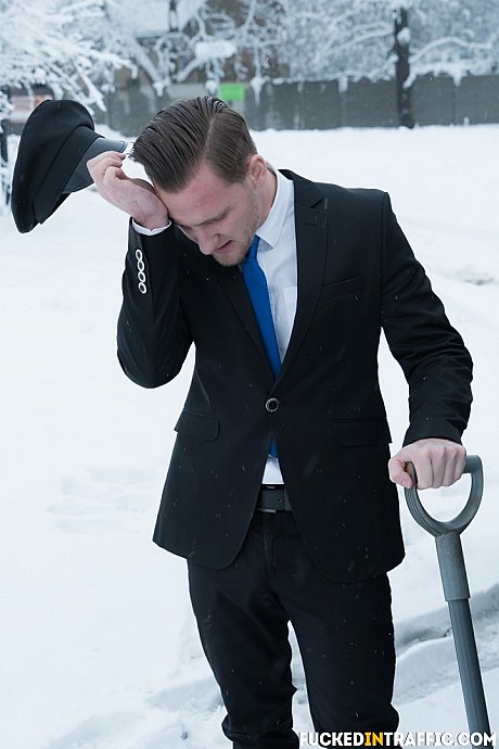 Classy short haired old Sasha Zima seduced by limo driver for backseat boff - Image 4 of 16  in Pussy category   featuring Sasha Zima, Matt Ice 