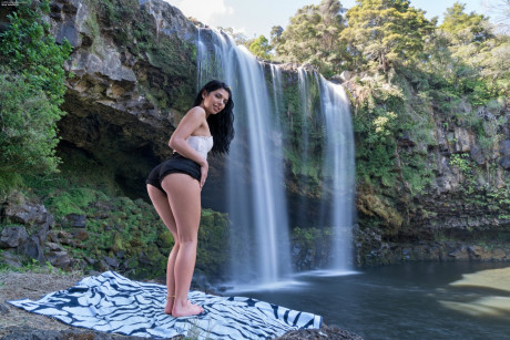 Hot Brazilian teen Gina Valentina strips & spreads her muff by the waterfalls - #1013269