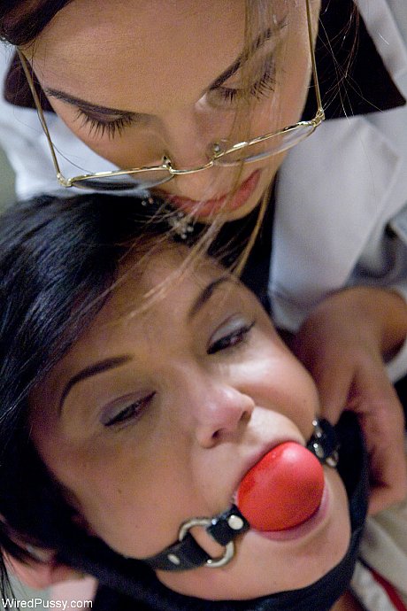 Wired cunt featuring Amber Rayne, Devi Emerson XXX Images - Image 21 of 21  in Lesbian category   featuring Devi Emerson, Amber Rayne 