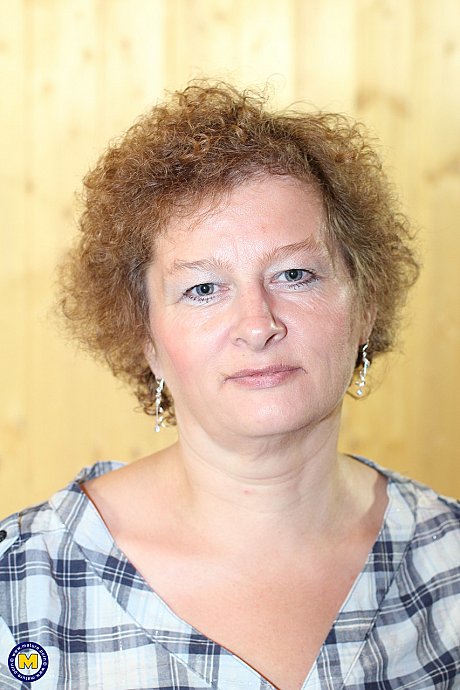 Cougar old lady Suzi reveals her chunky body and massive tits to tease her shaved pussy - Image 3 of 21  in Amateur category   featuring Suzi 