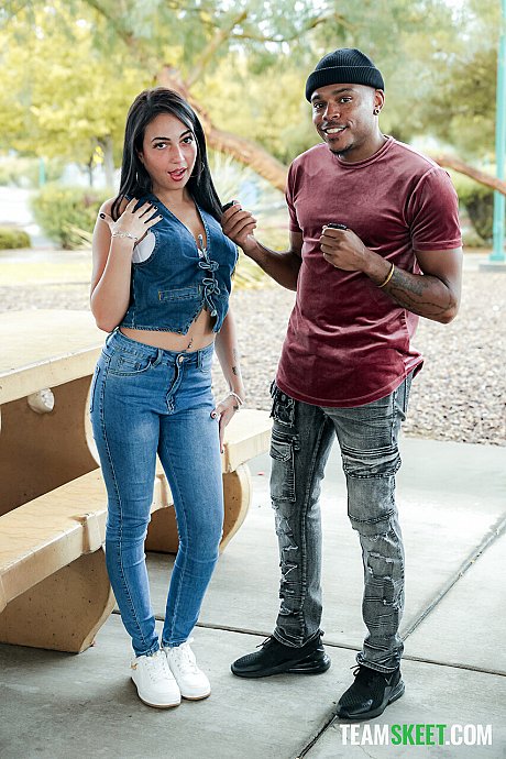 Team Skeet Hot Porn - Image 8 of 21  in Outdoor category   featuring Musa Phoenix, Mira Luv 