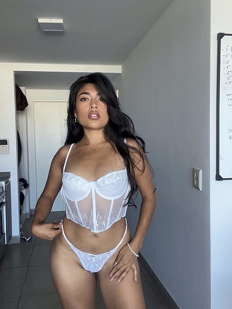 OnlyFans Siya Khan Sex Images - Image 3 of 10  in Babe category  