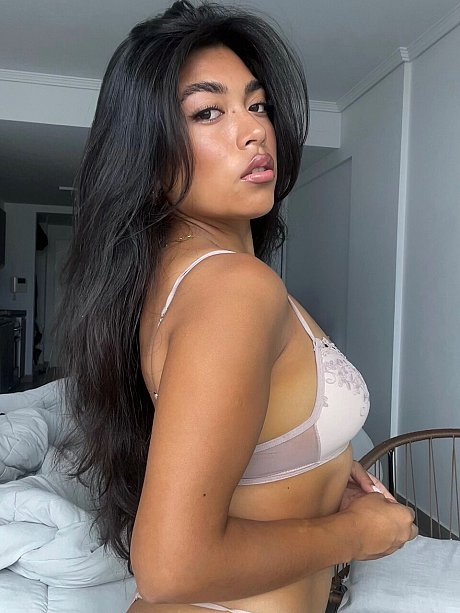 OnlyFans Siya Khan Sex Images - Image 4 of 10  in Babe category  