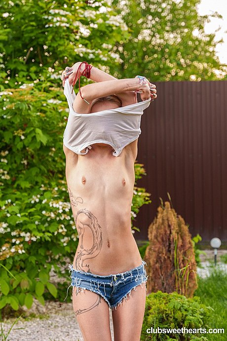 Slender European teenie Tea Mint flaunts her tiny tits and masturbates outdoors - Image 5 of 20  in Outdoor category   featuring Tea Mint 