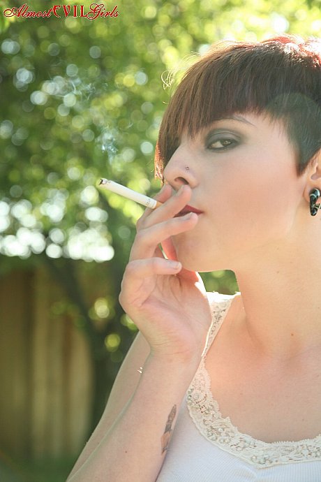 Short haired girl GF broad Morna flashes titties and cunt while smoking in backyard - Image 5 of 15  in Outdoor category   featuring Morna 