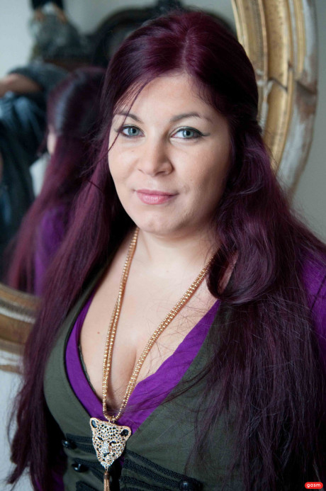 Amateur BBW Cora Kitty swallows her doctor's small schlong & lets him eat her cunt - #1430127