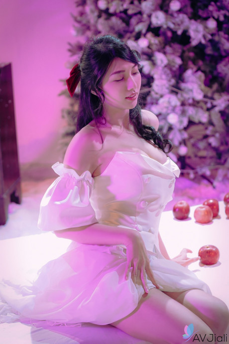 Pretty asian babe Jiaxin loves some doggystyle sex in a dramatic cosplay scene - #1366969