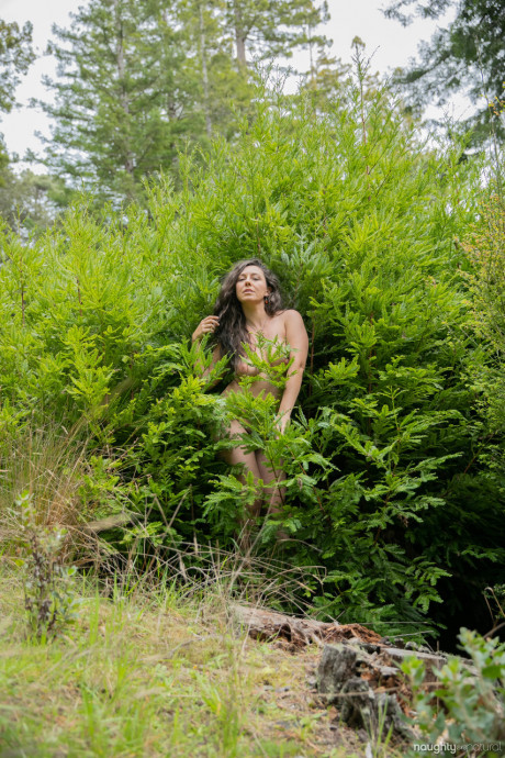 Bodacious amateur Nikki Silver teasing naked with her fine boobs outdoors - #1146658