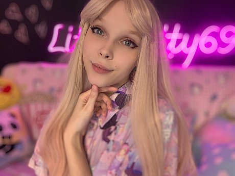 Cute OnlyFans babe Little Kitty shed her shirt and shows off her tiny boobs - Image 15 of 15  in Close Up category  