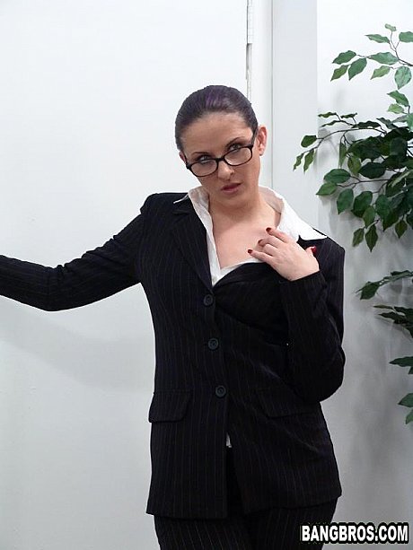 Working MILF Caroline Pierce loves hardcore office sex with a hung stud - Image 1 of 20  in Ass category   featuring Preston Parker, Caroline Pierce 