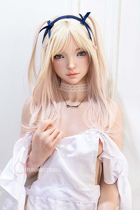 Sex Doll Queen Porn Photos - Image 12 of 21  in Sex Doll category  