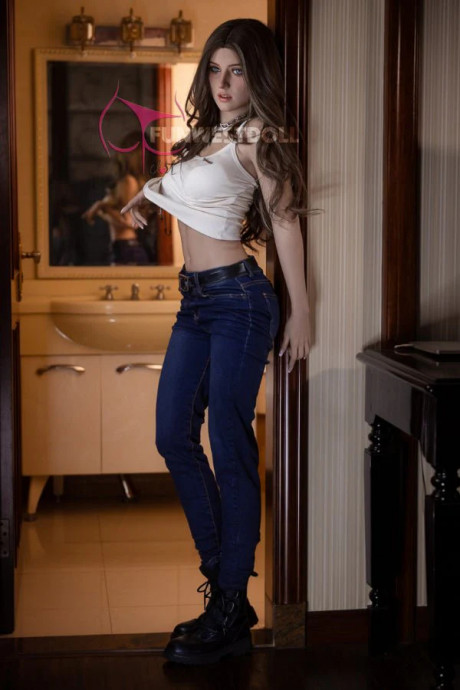 Gorgeous lifelike sex doll shows her perfect tits and her curvy butt - #1291396